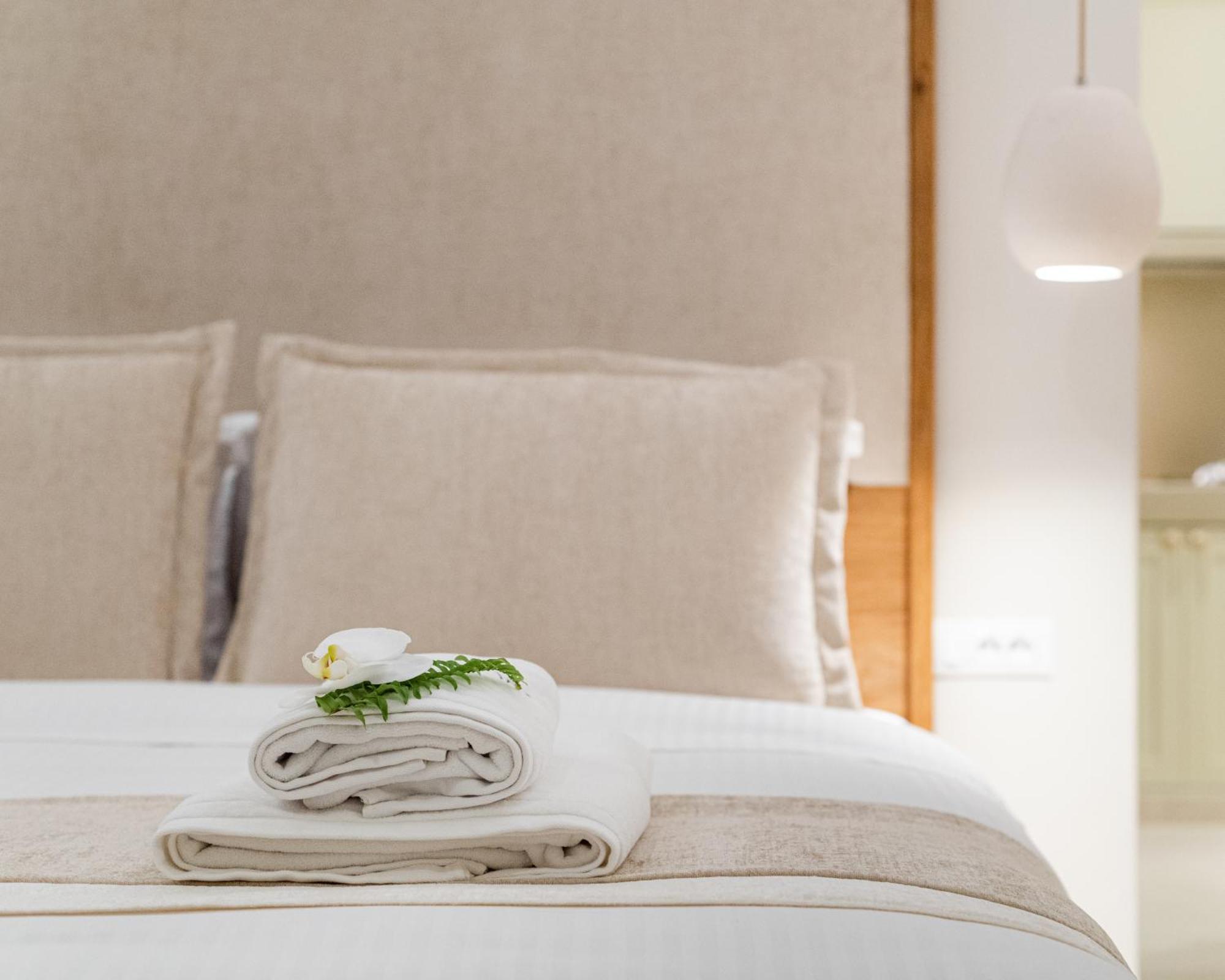 Casa Di Fiori Andros Suites מראה חיצוני תמונה